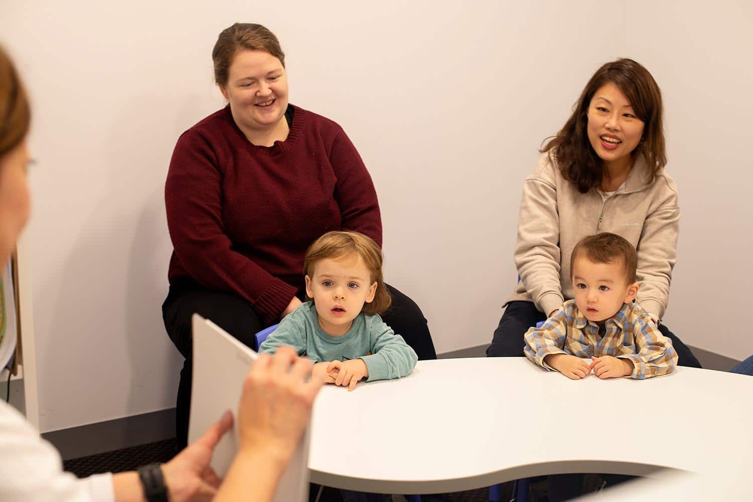 visual tracking activities for kids - Flashcards are shown to kids during a Shichida class.