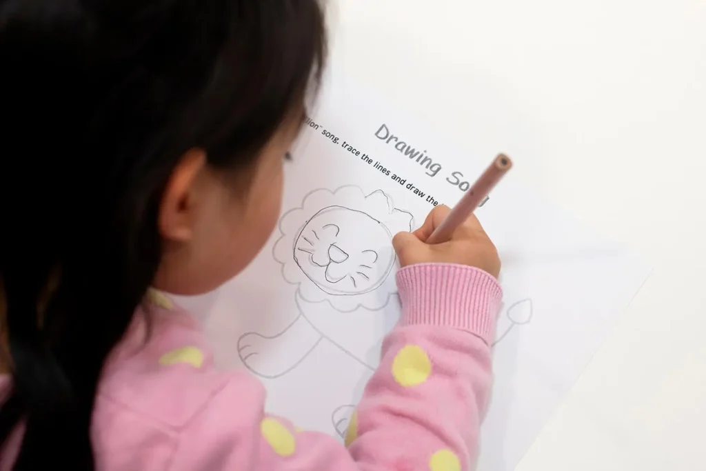 Song-guided drawing helps preschoolers connect words with actions while building focus, memory, listening skills, and confidence.
